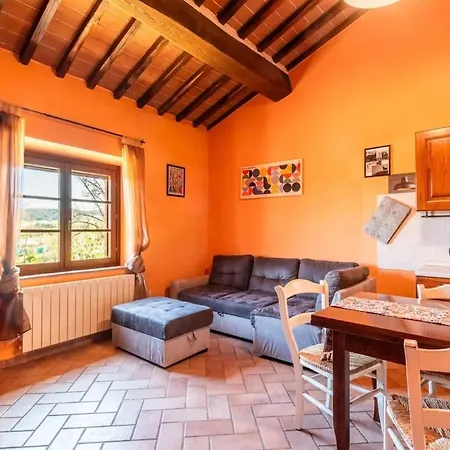 With Jacuzzi And Views Of The Tuscan Hills *